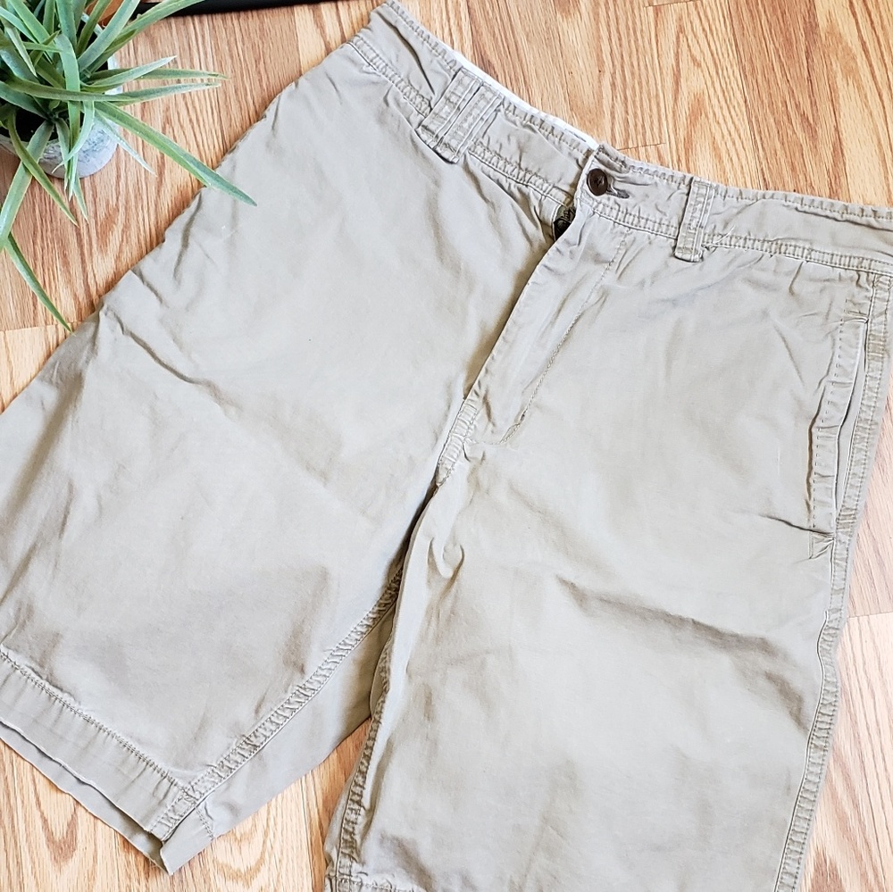 America Eagle Outfitters